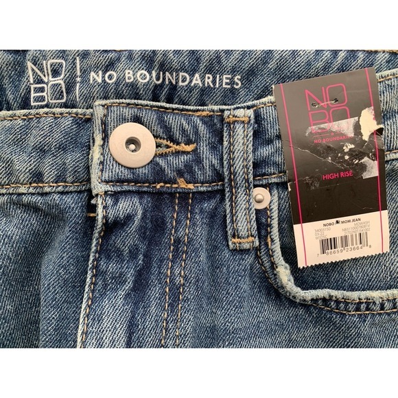 NWT NOBO No Boundaries Size 3 Juniors Women High Rise Distressed Mom Blue Jeans - Picture 3 of 6